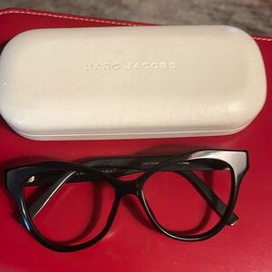 Mark my words! Marc Jacob frames-hard body case. Blk frame/wht case. Co-ed.